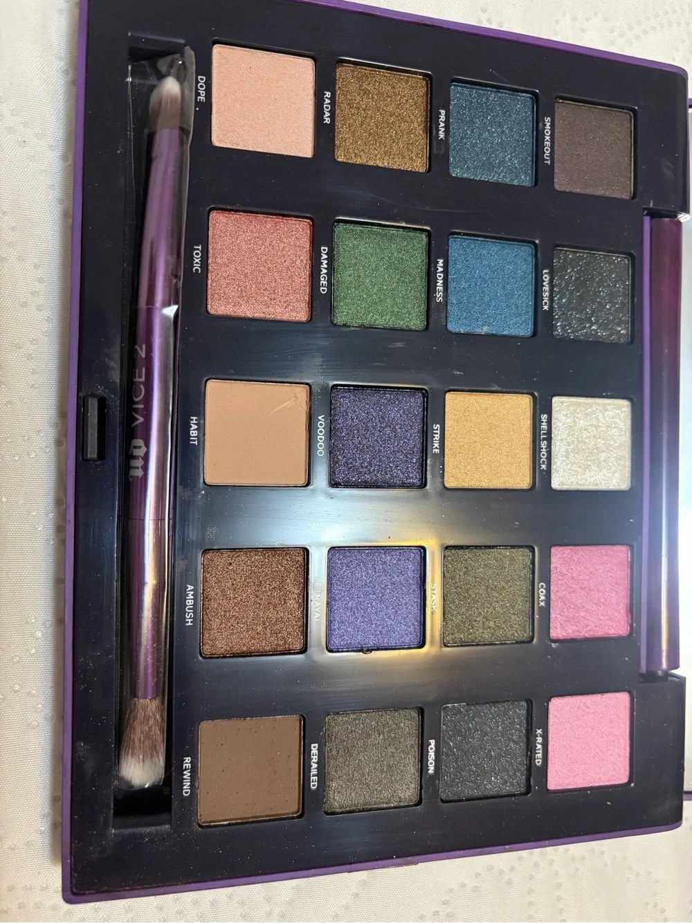 Urban Decay Vice 2 Eyeshadow Palette 🔥RARE🔥
